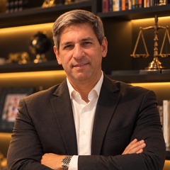 Dr. Flavio Varela Torres